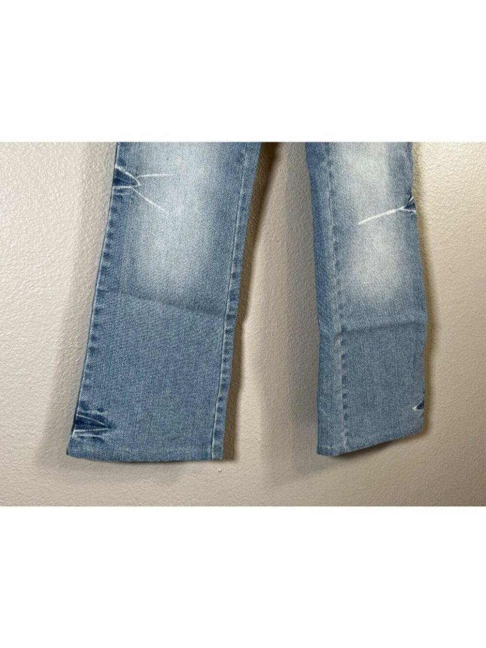 Ab Womens Boot Cut Jeans Blue Juniors 7 Distressed Rhinestone Light Low Rise Y2K - Picture 6 of 11